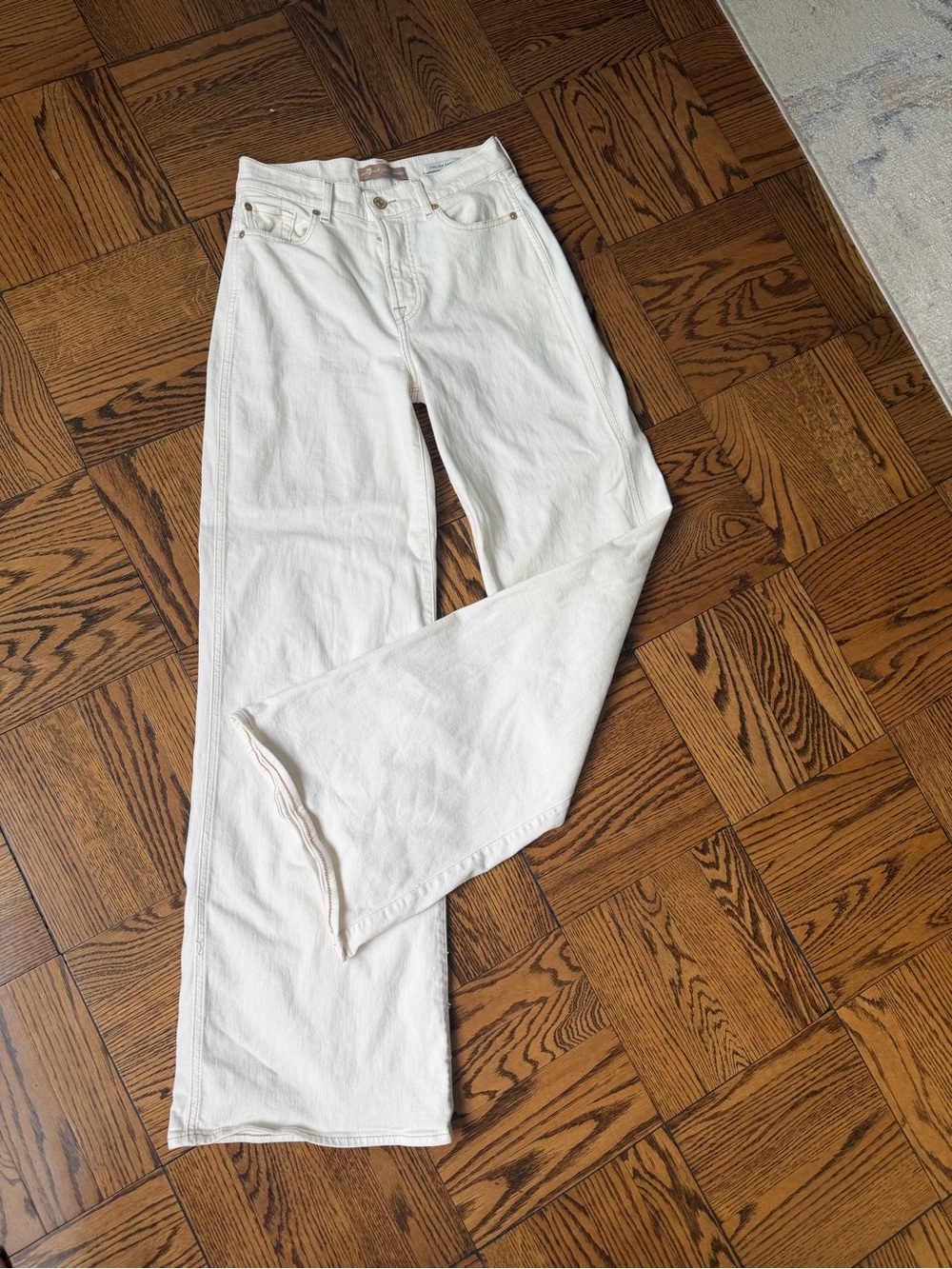 White/cream 7 for all man kind high wasted jeans- size 26 worn ONCE